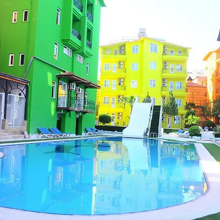 Rainbow Castle Hotel 3*