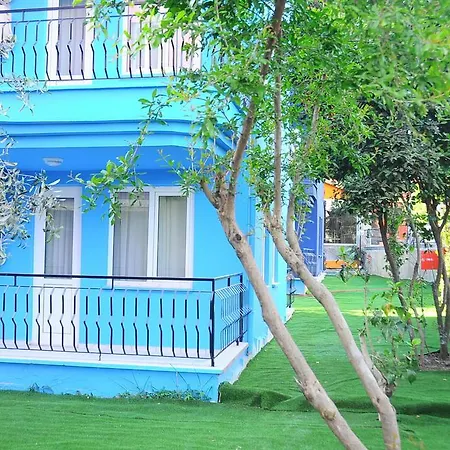 Hotel Rainbow Castle