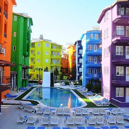 Hotel Rainbow Castle Side