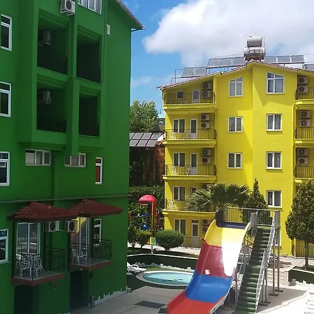 Hotel Rainbow Castle