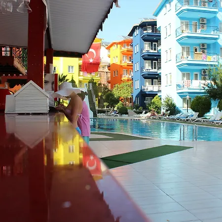 Rainbow Castle Hotel Side