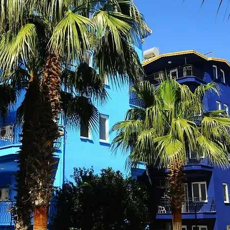 Hotel Rainbow Castle
