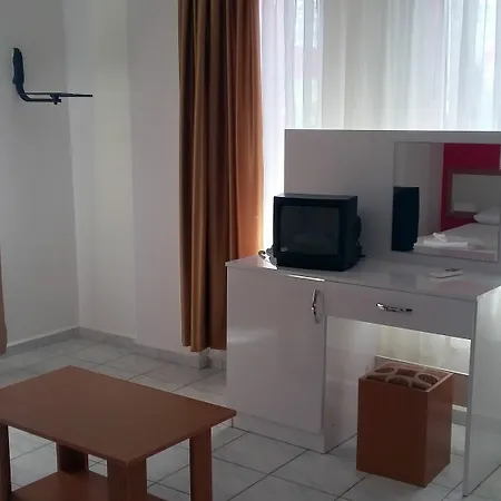 Rainbow Castle Otel 3*